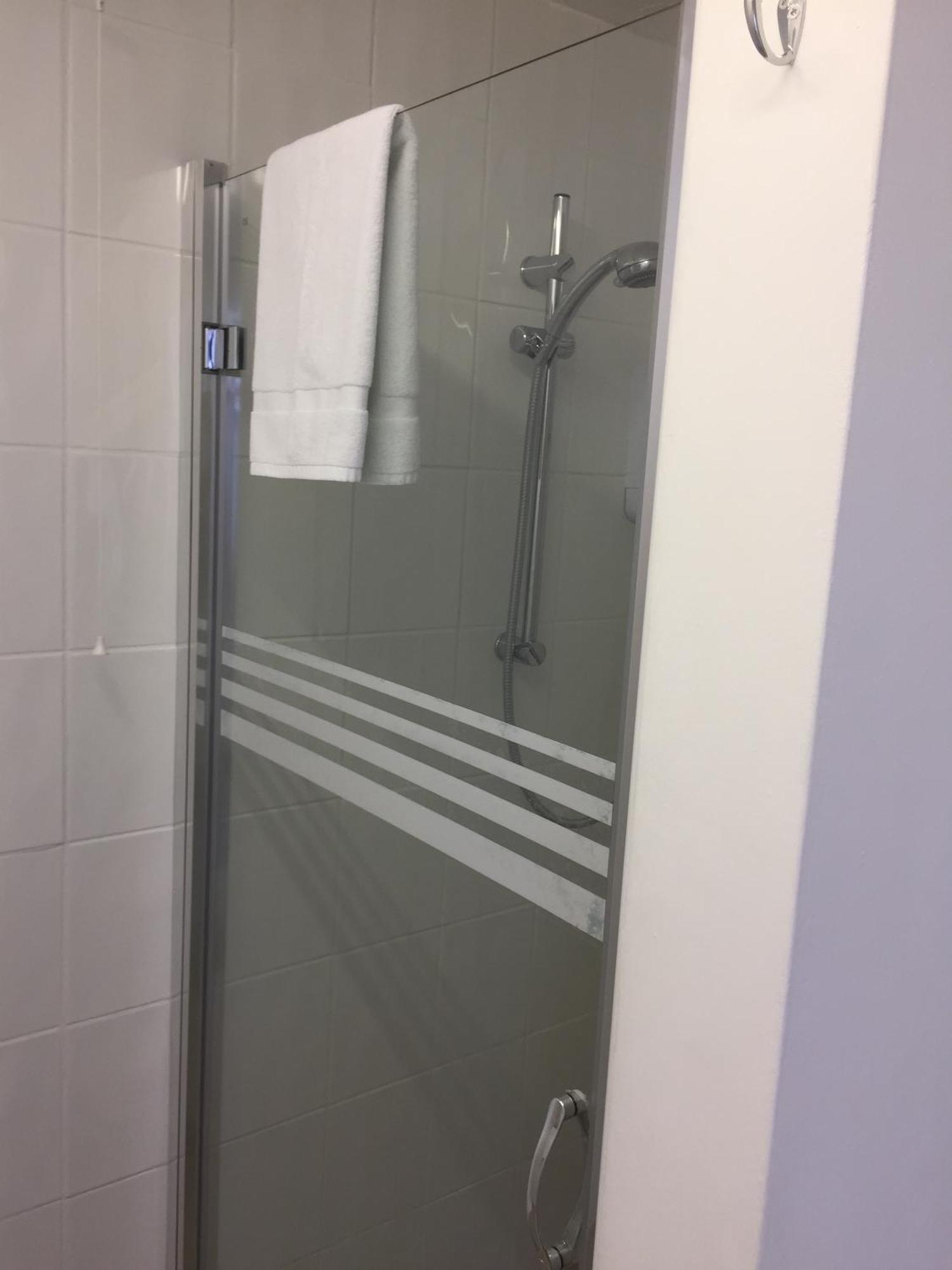 Basingstoke En Suite Room In Garden Annex Exterior photo