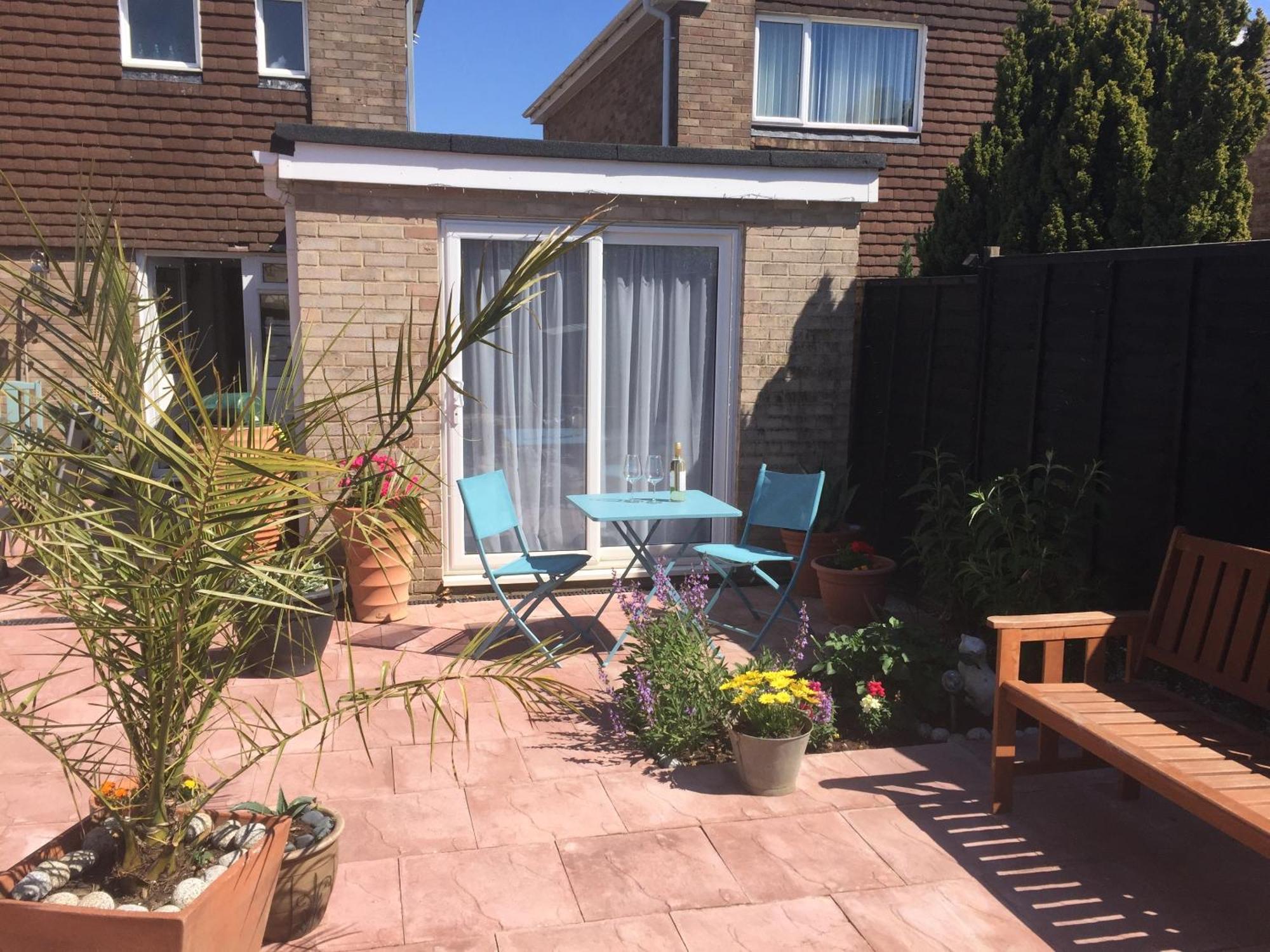 Basingstoke En Suite Room In Garden Annex Exterior photo